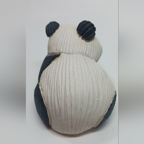 Artesania Rinconada Black White Lying Down Panda Bear Clay Figurine 2.5” Uruguay - Picture 4 of 5